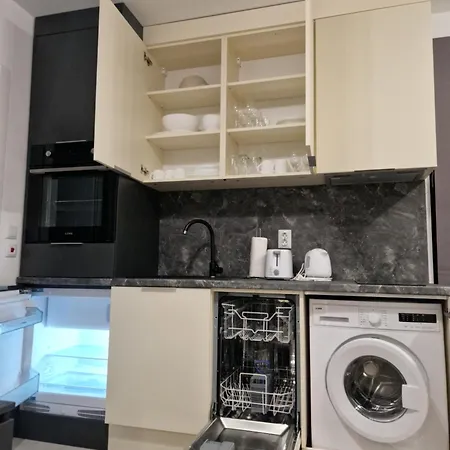 Polarstar 205a Am Apartment *